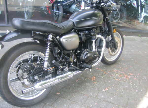 Kawasaki W800