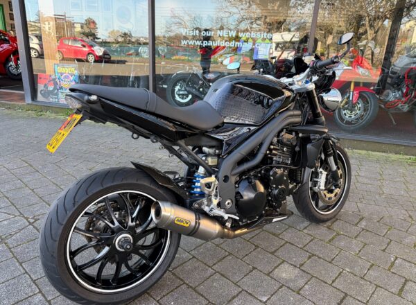 Triumph Speed Triple 1050