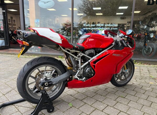 2004 Ducati 749S