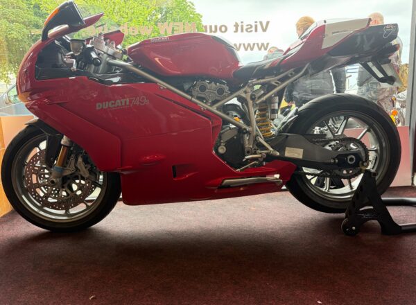 Ducati 749S